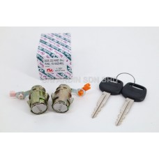 Toyota Corolla EE90 / AE92 4 Door 88-92 Door Lock L+R with Key